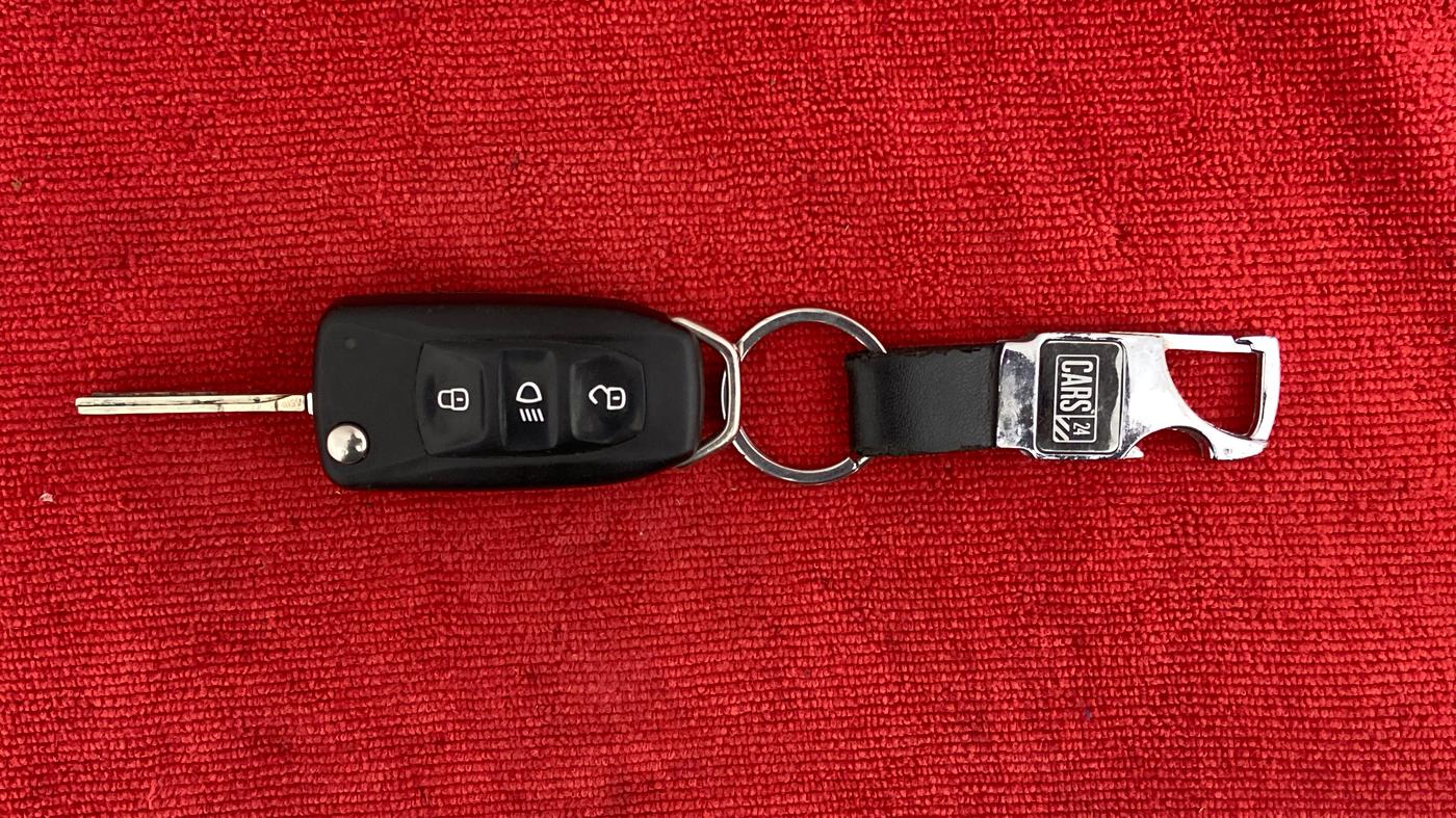 2019 Tata Tiago XZA 1.2 REVOTRON, Petrol, Automatic, 44,646 km, Key Close Up