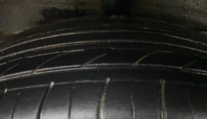 2018 Hyundai NEW SANTRO ASTA MT, Petrol, Manual, 1,29,553 km, Right Rear Tyre Tread