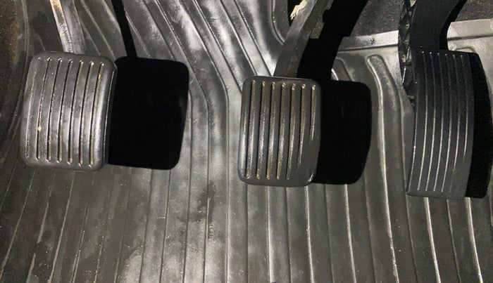 2018 Hyundai NEW SANTRO ASTA MT, Petrol, Manual, 1,29,553 km, Pedals