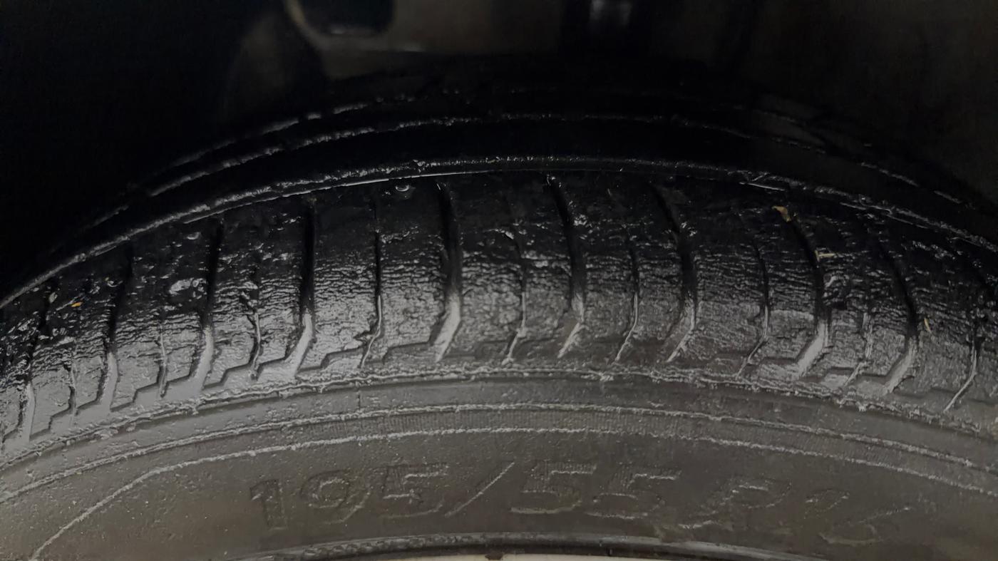 2021 Hyundai NEW I20 SPORTZ 1.2 MT, Petrol, Manual, 57,026 km, Left Front Tyre Tread