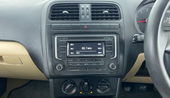 2016 Volkswagen Ameo COMFORTLINE 1.2, Petrol, Manual, 61,124 km, Air Conditioner