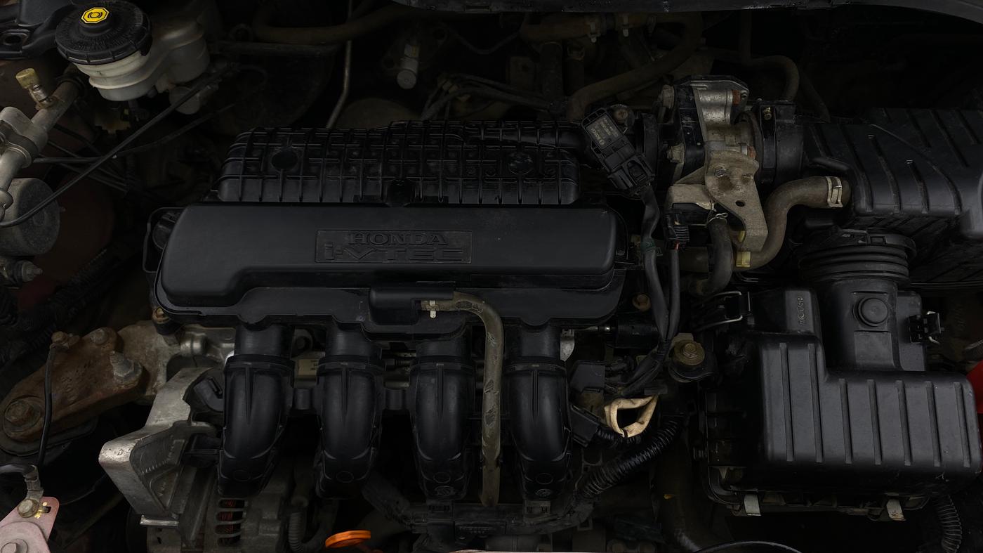 2015 Honda Brio VX MT, Petrol, Manual, 75,831 km, Engine View