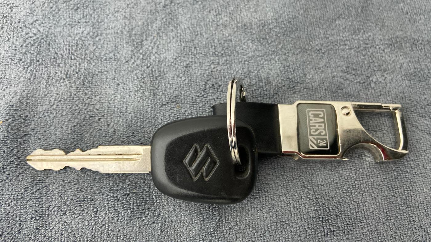 2020 Maruti Swift LXI D, Petrol, Manual, 18,235 km, Key Close Up