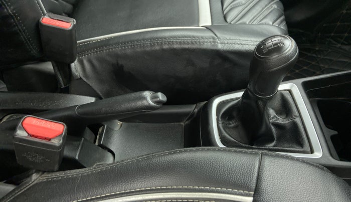 2020 Maruti Swift LXI D, Petrol, Manual, 18,235 km, Gear Lever