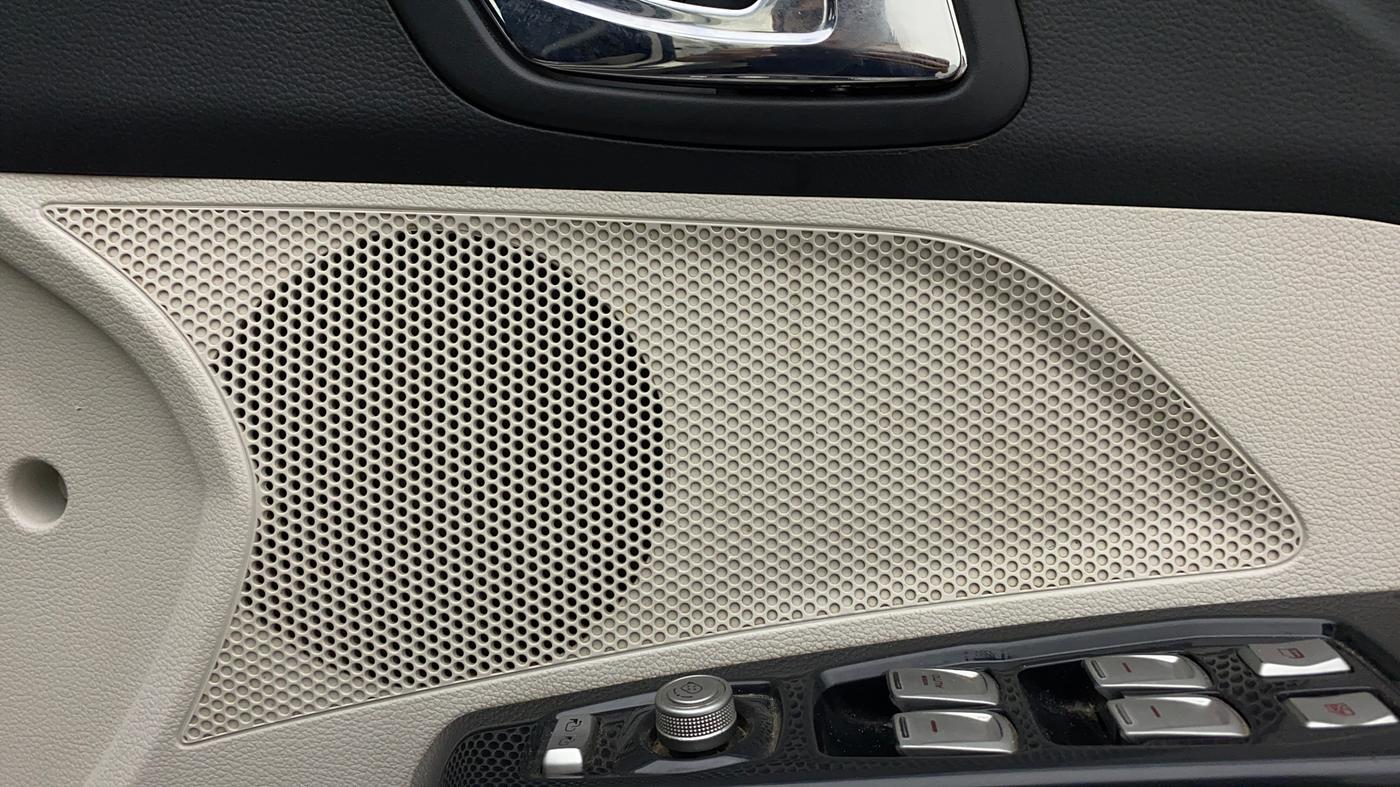 2019 Mahindra XUV300 1.2 W8 OPT, Petrol, Manual, 63,005 km, Speaker