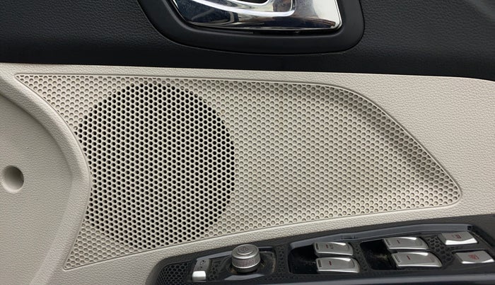 2019 Mahindra XUV300 1.2 W8 OPT, Petrol, Manual, 63,005 km, Speaker