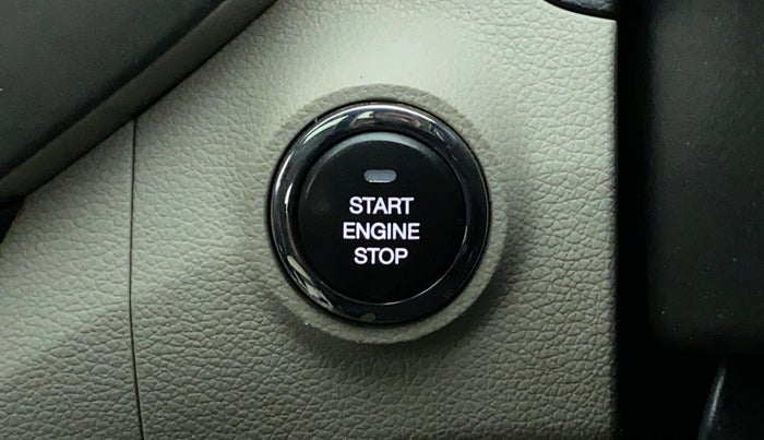 2019 Mahindra XUV300 1.2 W8 OPT, Petrol, Manual, 63,005 km, Keyless Start/ Stop Button