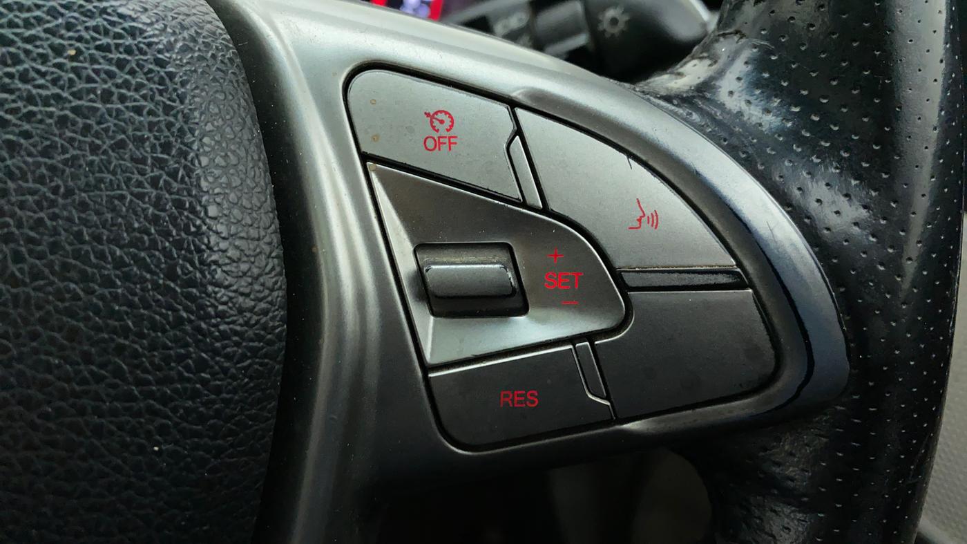 2019 Mahindra XUV300 1.2 W8 OPT, Petrol, Manual, 63,005 km, Adaptive Cruise Control