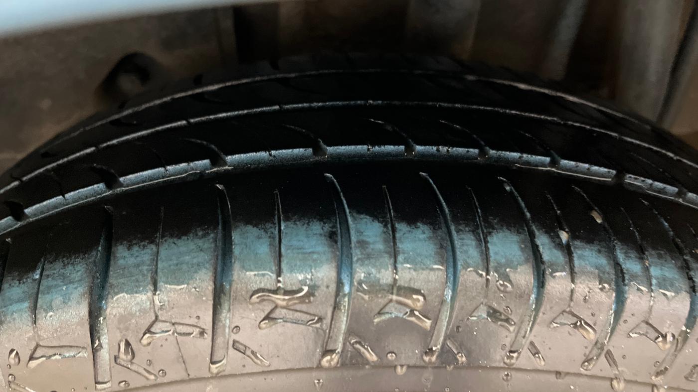 2017 Tata Tiago XZ PETROL, Petrol, Manual, 73,487 km, Left Rear Tyre Tread