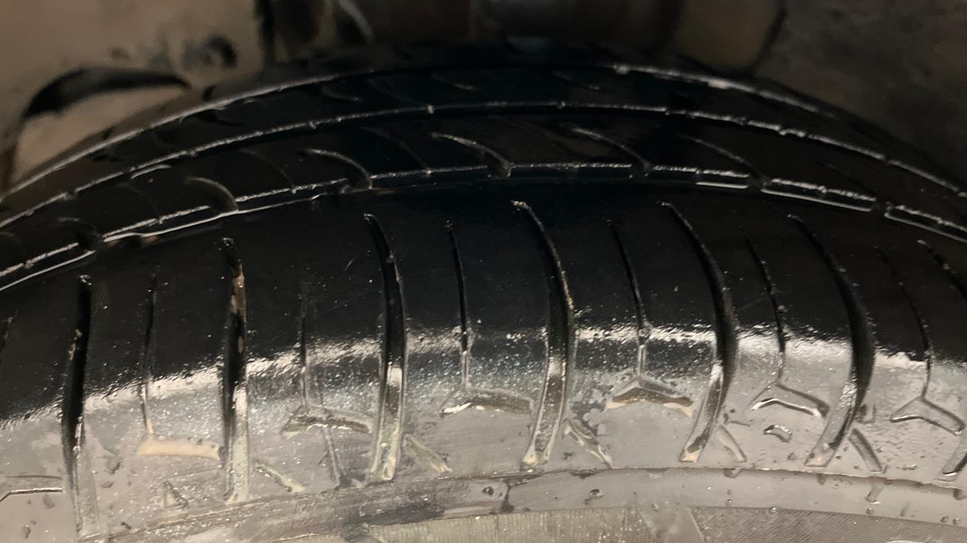 2017 Tata Tiago XZ PETROL, Petrol, Manual, 73,487 km, Left Front Tyre Tread