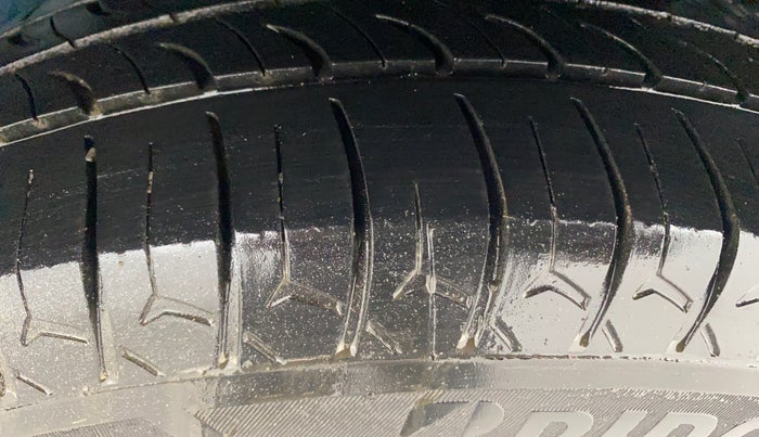 2013 Maruti Swift Dzire VDI, Diesel, Manual, 93,435 km, Left Rear Tyre Tread
