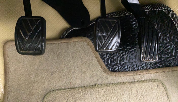 2013 Maruti Swift Dzire VDI, Diesel, Manual, 93,435 km, Pedals