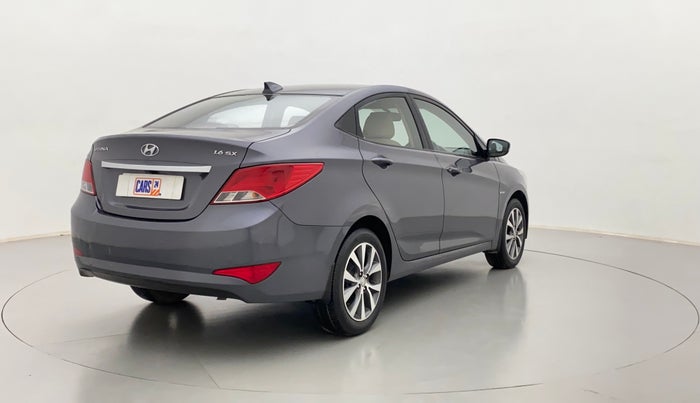 2016 Hyundai Verna FLUIDIC 1.6 SX VTVT, Petrol, Manual, 33,331 km, Right Back Diagonal