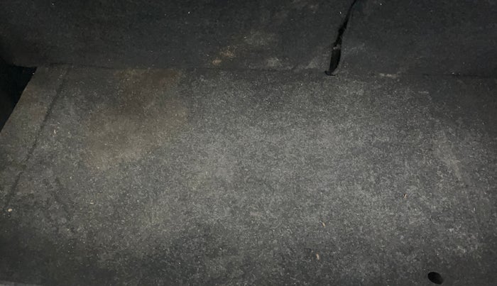 2016 Maruti Swift LXI (O), Petrol, Manual, 23,163 km, Boot Inside