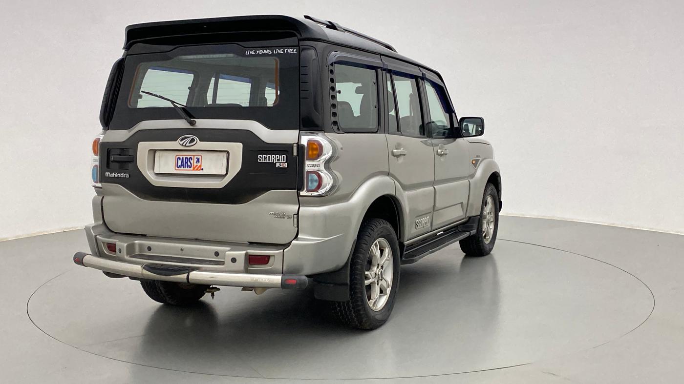 2014 Mahindra Scorpio S10, Diesel, Manual, 80,088 km, Right Back Diagonal