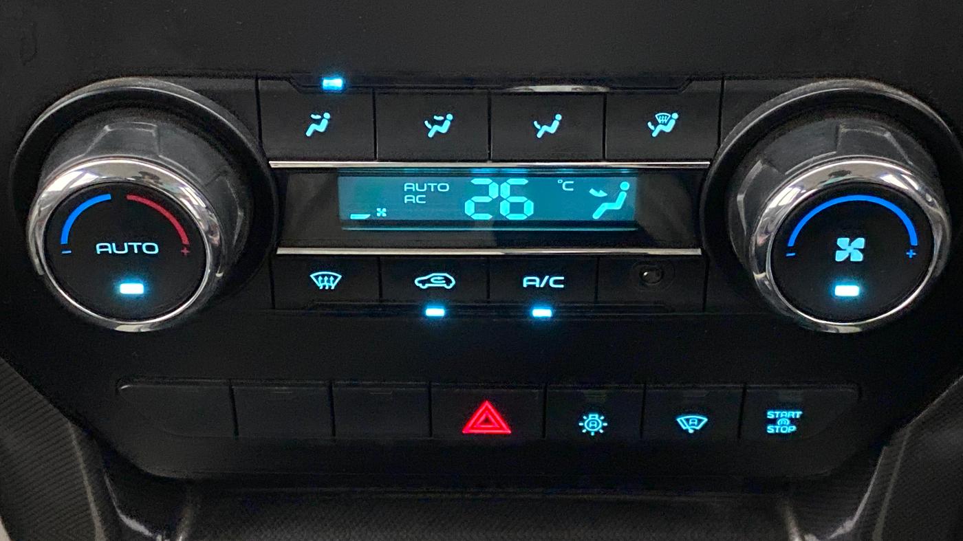 2014 Mahindra Scorpio S10, Diesel, Manual, 80,088 km, Automatic Climate Control