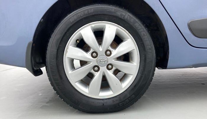 2015 Hyundai Xcent S 1.2 OPT, Petrol, Manual, 1,61,643 km, Right Rear Wheel