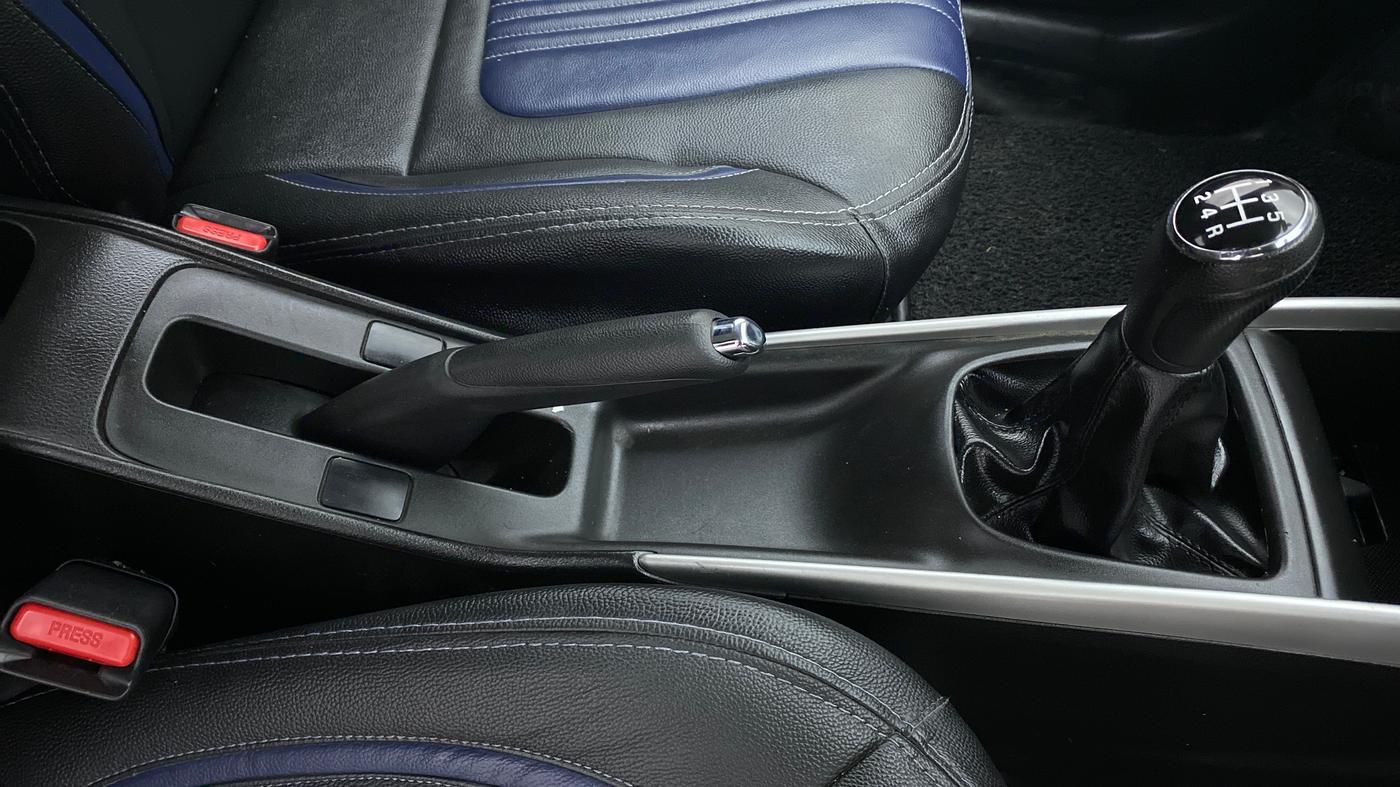 2017 Maruti Baleno DELTA 1.2 K12, Petrol, Manual, 9,209 km, Gear Lever
