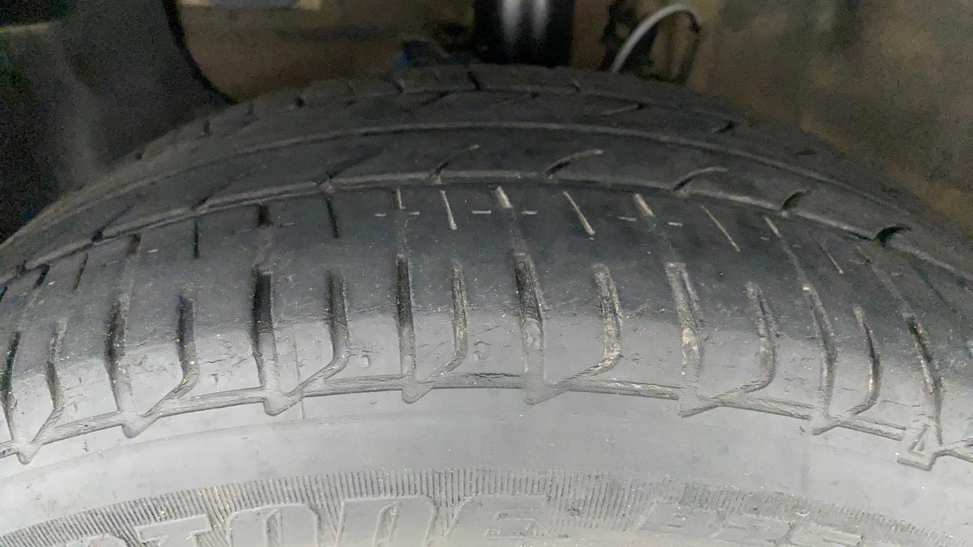 2017 Hyundai i20 Active 1.2 S, Petrol, Manual, 29,155 km, Left Front Tyre Tread