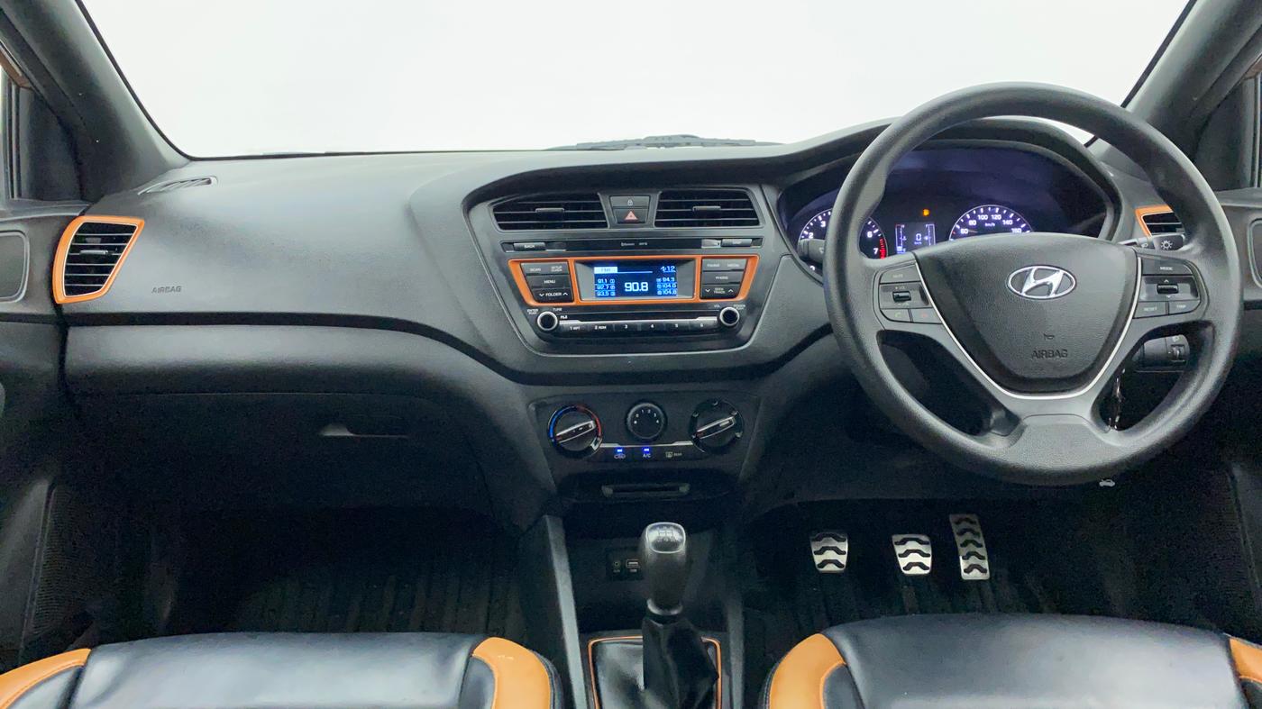 2017 Hyundai i20 Active 1.2 S, Petrol, Manual, 29,155 km, Dashboard