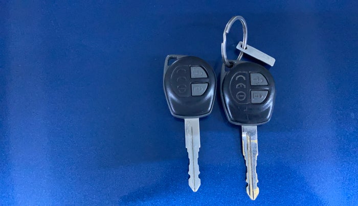 2017 Maruti Baleno DELTA PETROL 1.2, Petrol, Manual, 55,054 km, Key Close Up