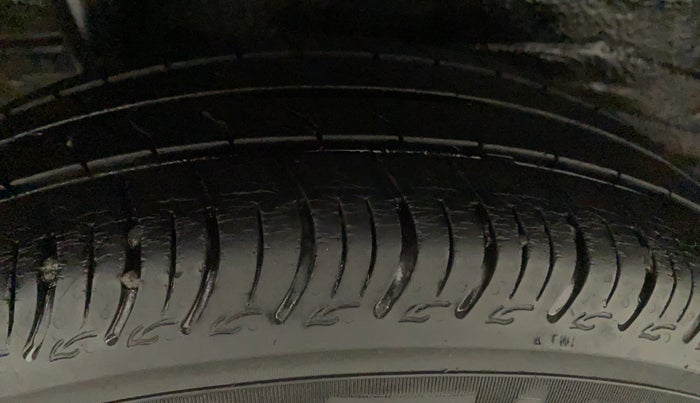 2020 Maruti S PRESSO VXI CNG, CNG, Manual, 26,321 km, Right Rear Tyre Tread