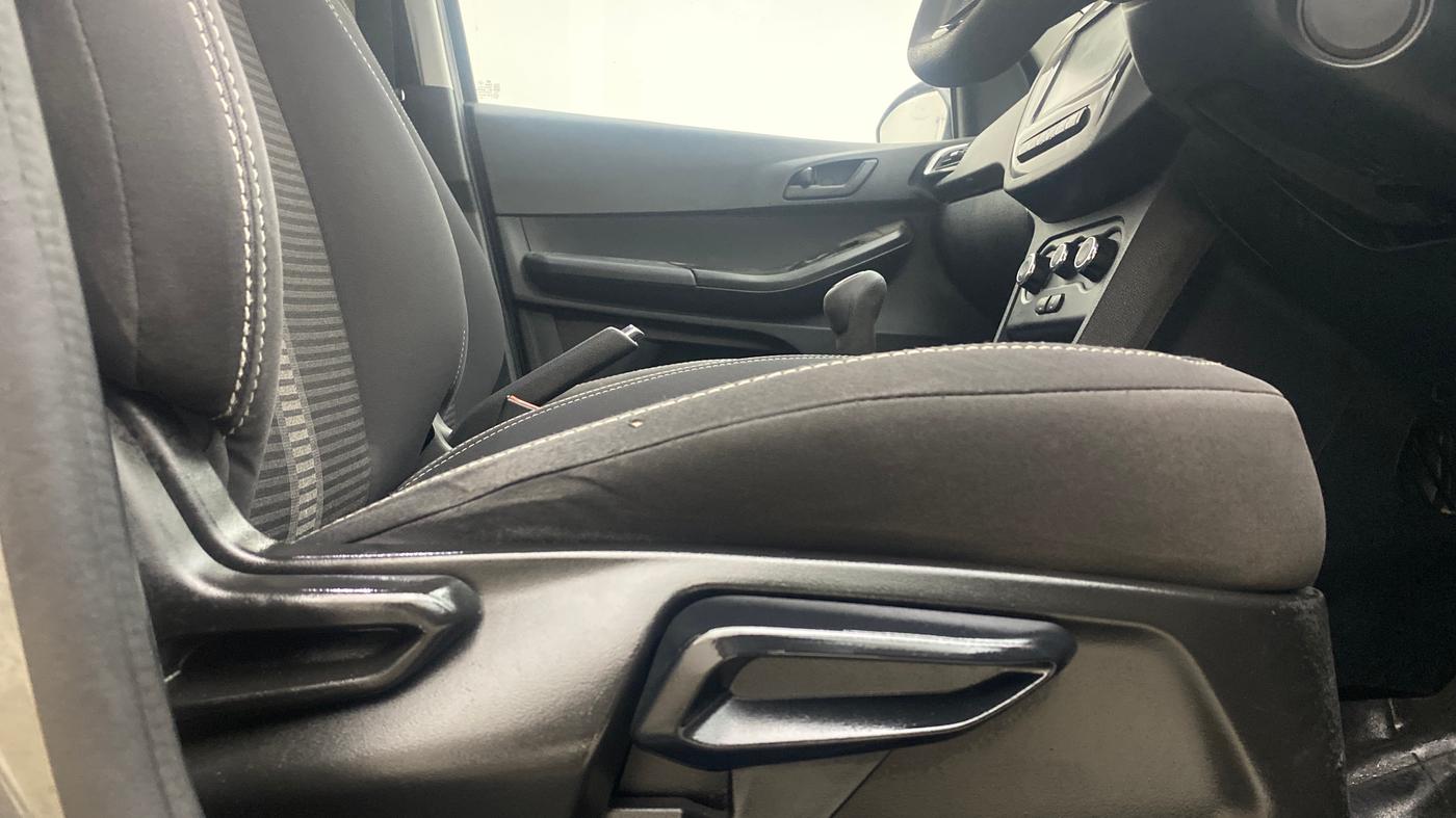 2022 Tata TIAGO NRG XZ MT, Petrol, Manual, 71,811 km, Driver Side Adjustment Panel