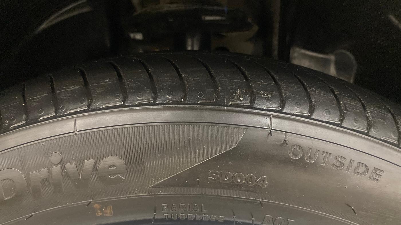 2022 Tata TIAGO NRG XZ MT, Petrol, Manual, 71,811 km, Right Front Tyre Tread