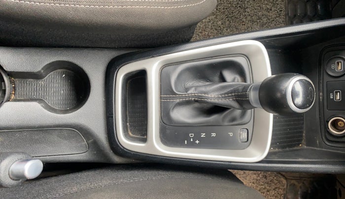 2019 Hyundai VENUE SX PLUS 1.0 TURBO DCT, Petrol, Automatic, 50 km, Gear Lever