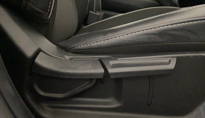 2023 Hyundai EXTER SX(O) 1.2 AMT, Petrol, Automatic, 31,536 km, Driver Side Adjustment Panel