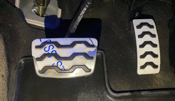 2023 Hyundai EXTER SX(O) 1.2 AMT, Petrol, Automatic, 31,536 km, Pedals