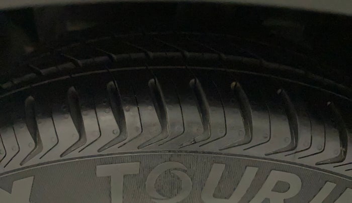 2019 Ford FREESTYLE AMBIENTE 1.2 PETROL, Petrol, Manual, 39,101 km, Left Front Tyre Tread