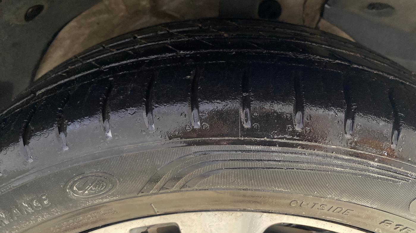 2021 MG HECTOR SHARP 1.5 DCT PETROL, Petrol, Automatic, 24,793 km, Right Front Tyre Tread