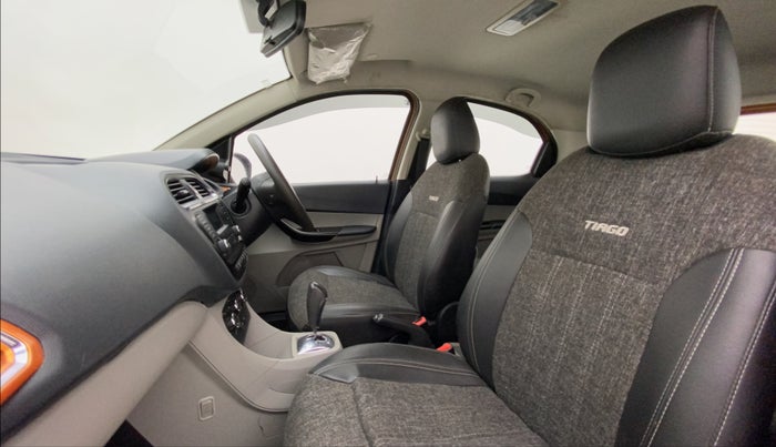 2017 Tata Tiago XZA PETROL, Petrol, Automatic, 79,478 km, Right Side Front Door Cabin