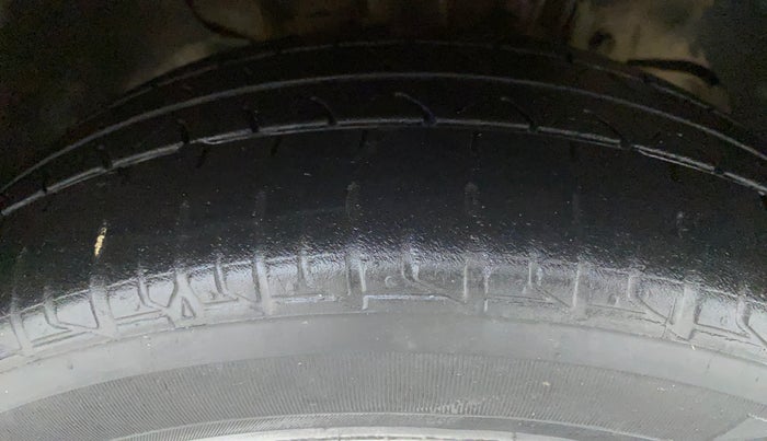 2017 Tata Tiago XZA PETROL, Petrol, Automatic, 79,478 km, Right Front Tyre Tread