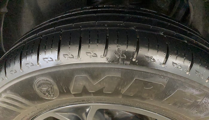2020 Tata Harrier XT PLUS 2.0L KRYOTEC, Diesel, Manual, 95,400 km, Right Rear Tyre Tread