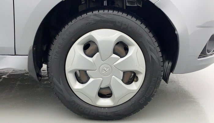 2018 Tata Tiago XT PETROL, Petrol, Manual, 23,564 km, Right Front Wheel