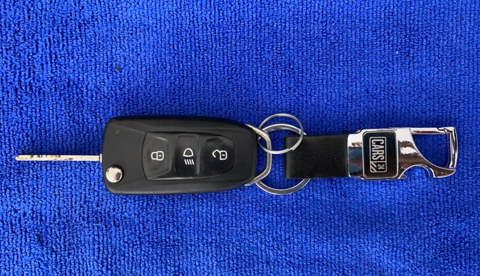 2018 Tata Tiago XT PETROL, Petrol, Manual, 23,564 km, Key Close Up