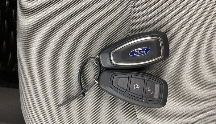 2017 Ford Ecosport TITANIUM 1.5L DIESEL, Diesel, Manual, 48,350 km, Key Close Up