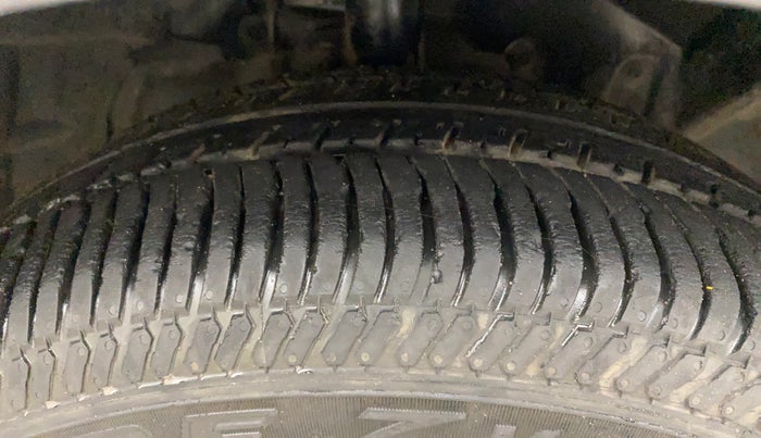 2017 Ford Ecosport TITANIUM 1.5L DIESEL, Diesel, Manual, 48,350 km, Right Front Tyre Tread