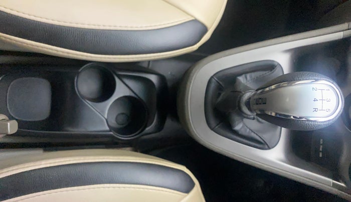 2012 Hyundai i10 SPORTZ 1.2, Petrol, Manual, 42,334 km, Gear Lever