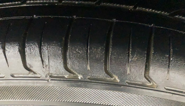 2012 Hyundai i10 SPORTZ 1.2, Petrol, Manual, 42,334 km, Left Rear Tyre Tread