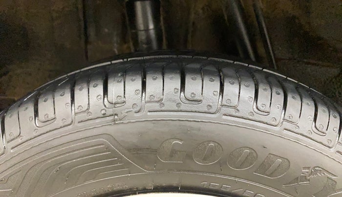 2019 Renault Kwid CLIMBER 1.0 AMT, Petrol, Automatic, 72,955 km, Right Rear Tyre Tread