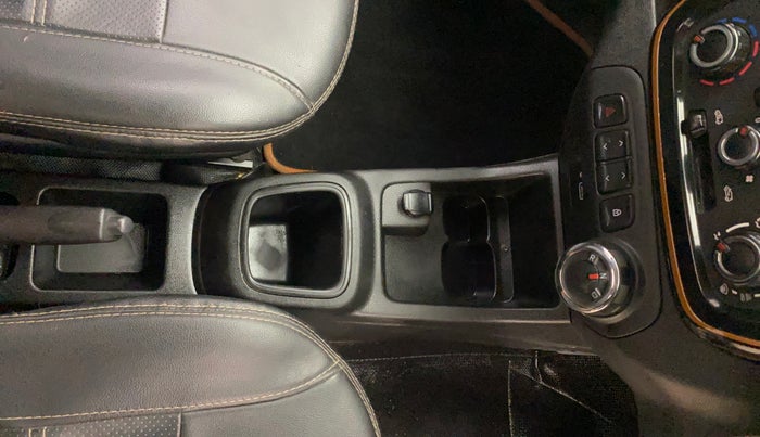 2019 Renault Kwid CLIMBER 1.0 AMT, Petrol, Automatic, 72,955 km, Gear Lever