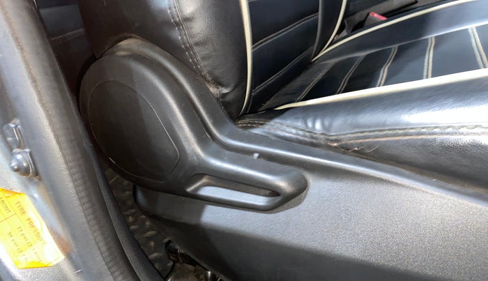 2021 Tata Tiago XE PETROL, Petrol, Manual, 37,330 km, Driver Side Adjustment Panel