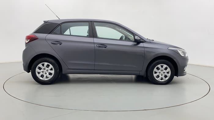 2017 Hyundai Elite i20 SPORTZ 1.4, Diesel, Manual, 73,167 km, Right Side View