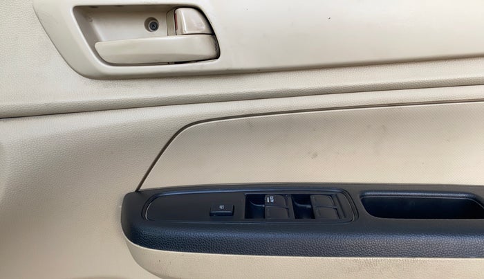 2020 Honda Amaze 1.2L I-VTEC E, Petrol, Manual, 42,078 km, Driver Side Door Panels Control