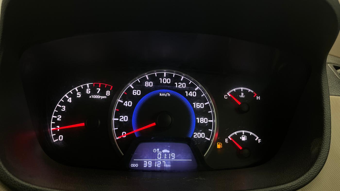 2017 Hyundai Grand i10 SPORTZ (O) 1.2 KAPPA VTVT, Petrol, Manual, 39,123 km, Odometer Image
