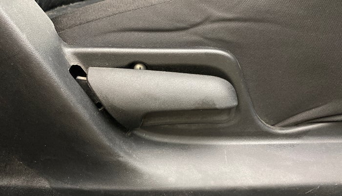 2016 Maruti Swift VXI, Petrol, Manual, 62,041 km, Driver Side Adjustment Panel