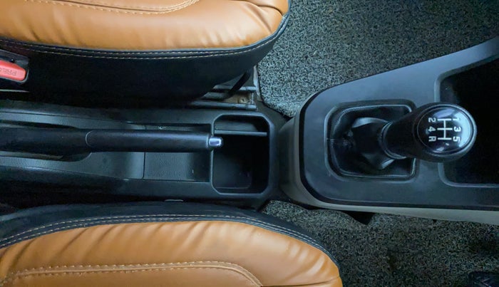 2019 Maruti New Wagon-R ZXI 1.2, CNG, Manual, 74,843 km, Gear Lever